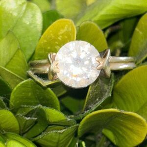 10kt YG double strand band CZ large solitaire diamond Sz 8